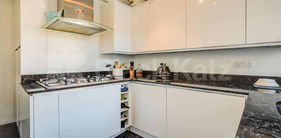 			2 Bedroom, 1 bath, 1 reception Flat			 Finchley Road, Finchley Road - Swiss Cottage